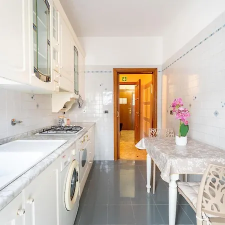 Apartment 7th Floor Terrace - San Giovanni & Colosseum